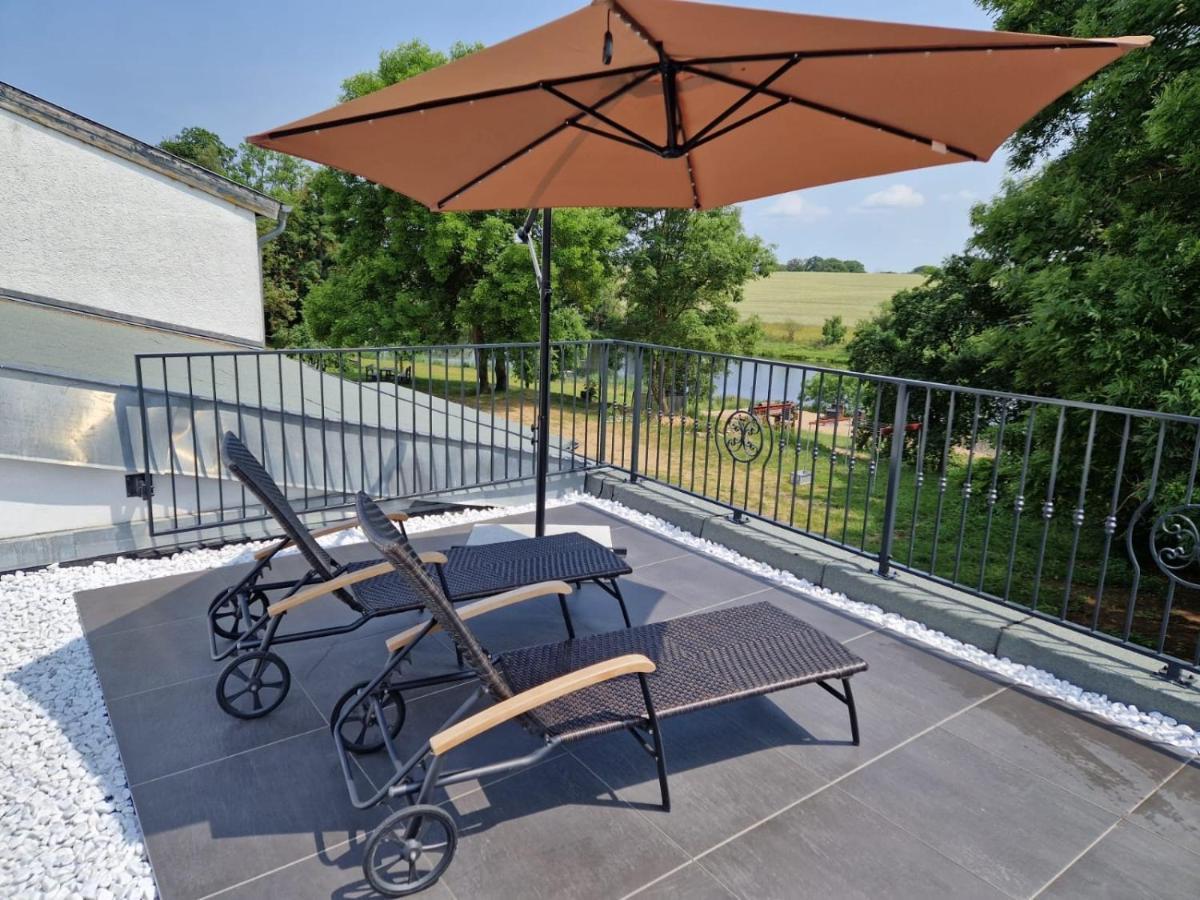 Ferienwohnung Mit Kamin Und Traumhafter Dachterrasse Mit Weitblick In Die Natur Neu Gaarz Zewnętrze zdjęcie